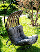 "виши" подвесное кресло-кокон из искусственного ротанга, цвет коричневый с серо-коричневой подушкой в официальном магазине viva-verde.ru