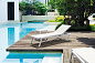 Столик пластиковый для лежака Siesta Contract Ocean Side Table